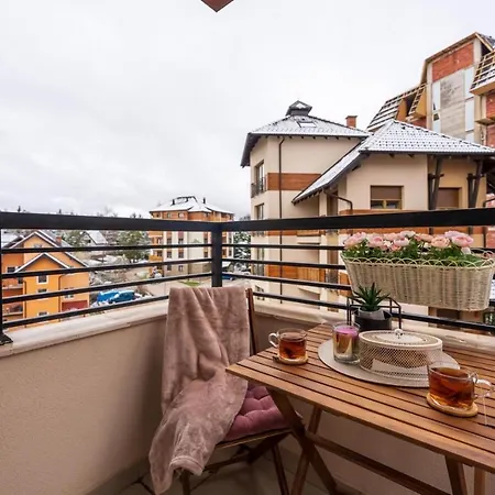 Apartment Pino D'oro Onore *